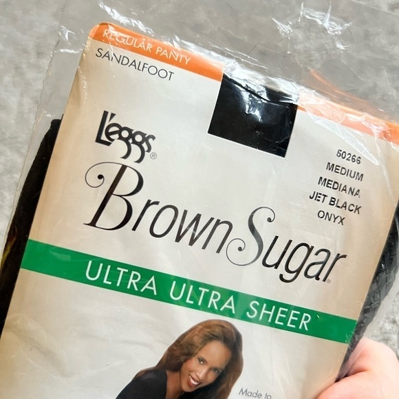 Leggs Size Medium Jet Black Onyx Brown Sugar Ultra Sheer Womens Nylons Pantyhose - Picture 5 of 5